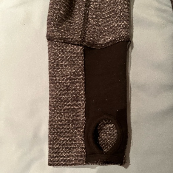 Lululemon Full Zip Sweater - Picture 4 of 7